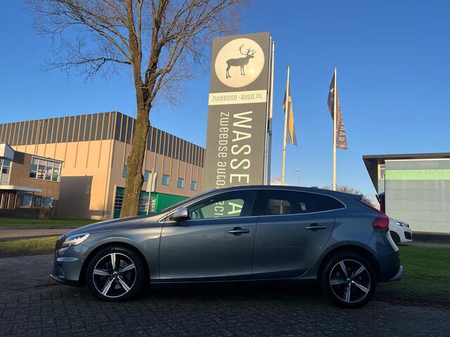 Volvo V40 T3 Polar+ Sport Automaat | Rijklaarprijs | Harman Kardon | Pano dak | Trekhaak