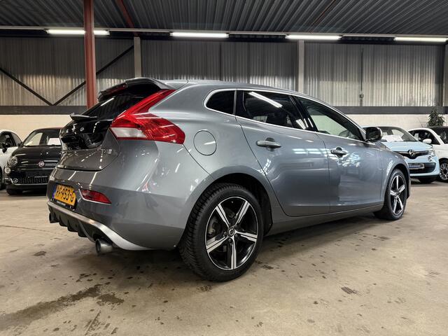 Volvo V40 2.0 T4 Business Sport