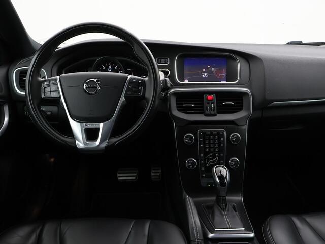 Volvo V40 2.0 T4 190 PK AUT. R-DESIGN + PANORAMA | LEDER | AFN. TREKHAAK | 18 INCH | CAMERA | LED