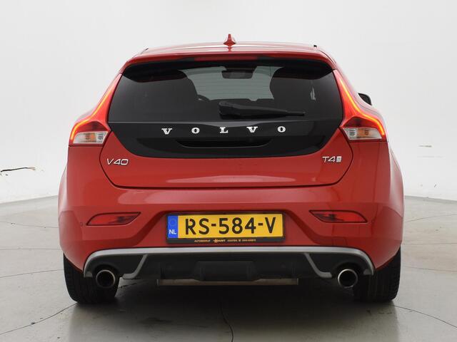 Volvo V40 2.0 T4 190 PK AUT. R-DESIGN + PANORAMA | LEDER | AFN. TREKHAAK | 18 INCH | CAMERA | LED