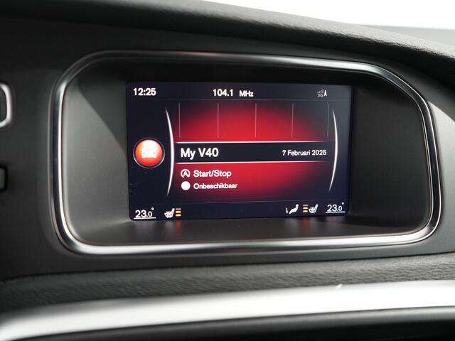 Volvo V40 1.5 T3 Polar+ Sport R-Design | Pano | Camera | B&O |