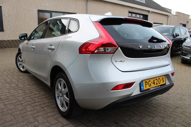 Volvo V40 2.0 D2 Momentum Navigatie | City Safety