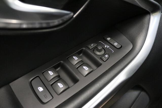Volvo V40 1.5 T3 Polar+ Sport | 2X R DESIGN | PANO | PREM. SOUND | AUT. | DEALER OH | NL AUTO | NAP |