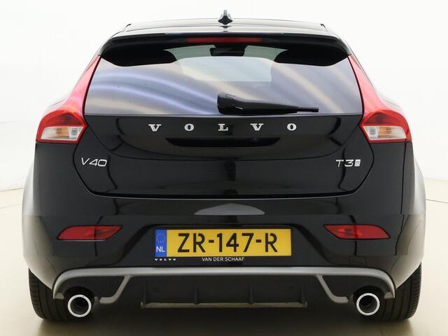 Volvo V40 T3 153pk Polar+ Sport / Panorama dak / H&K Audio / Camera achter / Stoelverwarming / Keyless entry / Navigatiesysteem /