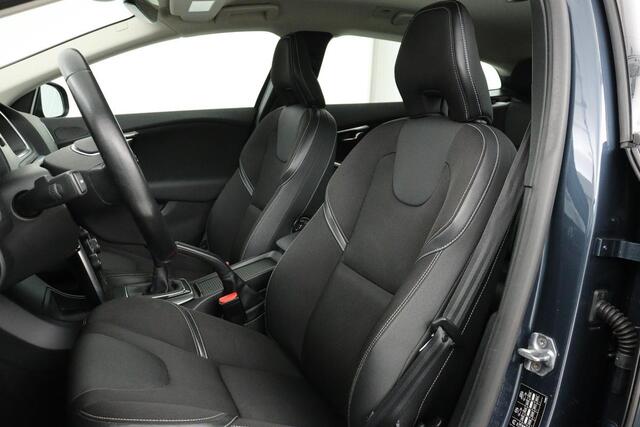 Volvo V40 2.0 T2 Nordic+ | Stoelverwarming | Full LED | Camera | Standkachel | Navigatie | Bluetooth | Climate control | Cruise control