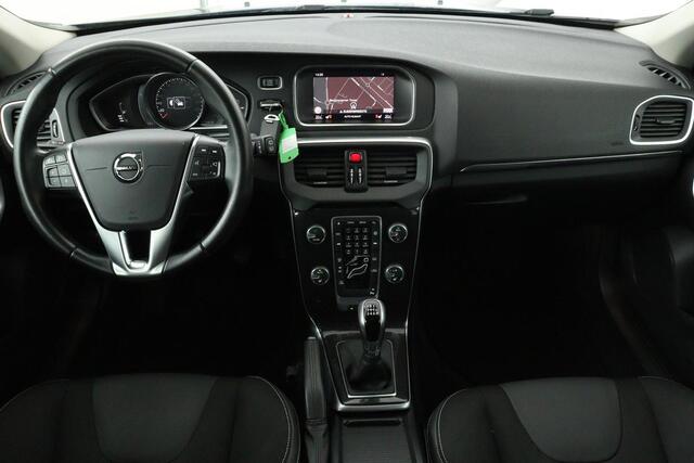 Volvo V40 2.0 T2 Nordic+ | Stoelverwarming | Full LED | Camera | Standkachel | Navigatie | Bluetooth | Climate control | Cruise control