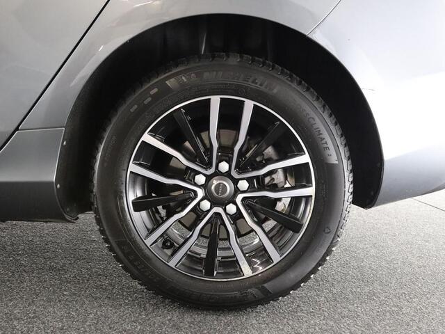 Volvo V40 2.0 T2 Momentum Nordic+ Park.Verwarming On Call
