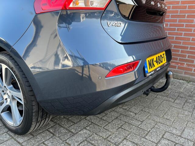 Volvo V40 2.0 T2 R-DESIGN NAVI CLIMA CRUISE PDC CAMERA STOELVERW TREKHAAK