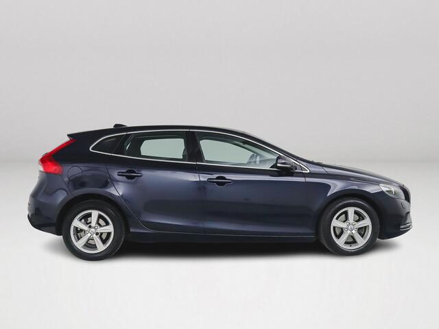 Volvo V40 T2 Momentum | Act. Bochtverlichting | Stoelverwarming