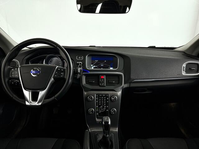 Volvo V40 T2 Momentum | Act. Bochtverlichting | Stoelverwarming