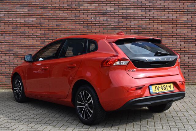 Volvo V40 T2 122PK Nordic+ | Standkachel | Volvo on Call |