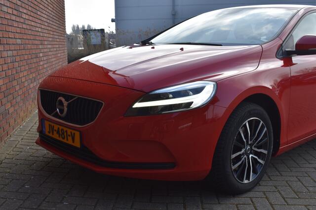 Volvo V40 T2 122PK Nordic+ | Standkachel | Volvo on Call |