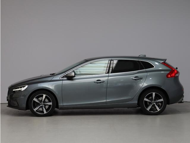 Volvo V40 T3 Automaat Polar+ Sport R-Design / Elektr. bed. stoel / Standkachel / Leder / Pan. dak / Harman Kardon / Park pilot / Stoelverwarming