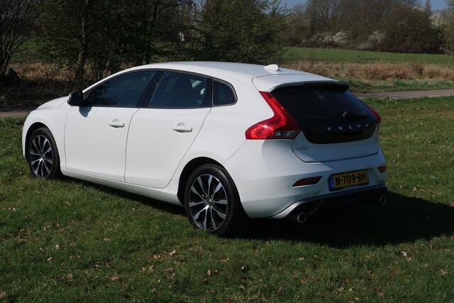 Volvo V40 2.0 T3 R-Design CAMERA NAVI
