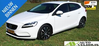 volvo-v40-2.0-t3-r-design-camera-na