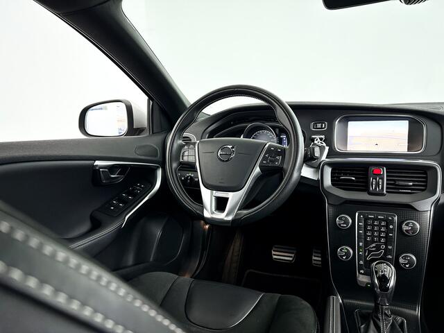 Volvo V40 T3 Aut. Polar+ Sport | Harman Kardon | Panoramadak | Stoelverwarming | Parkeercamera