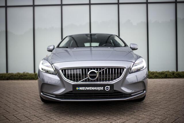 Volvo V40 1.5 T3 Inscription | Trekhaak | Lederen bekleding | Cruise Control | Parkeersensoren | LED | 17" | Climate Control |