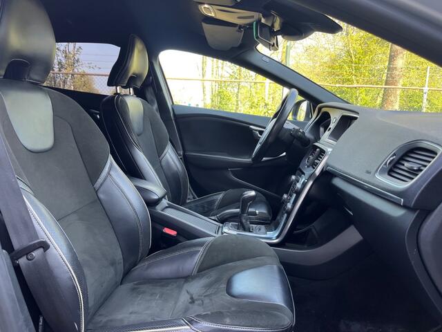 Volvo V40 2.0 D2 R-DESIGN / NAVI / HALF LEDER / LED / PDC / CRUISE CTR.