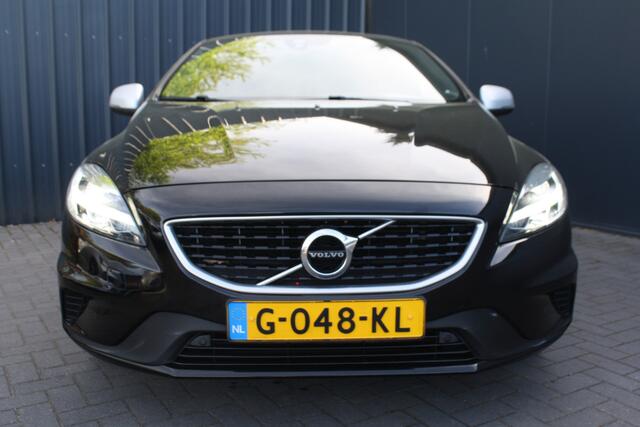 Volvo V40 1.5 T3 Polar+ Sport R-DESIGN - NAVIGATIE - PANORAMADAK - PDC - STOELVERWARMING