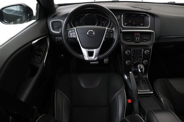 Volvo V40 T3 AUT. POLAR+ SPORT -PANO.DAK|KEY-LESS|HARMAN/KARDON|CAMERA|STANDKACHEL
