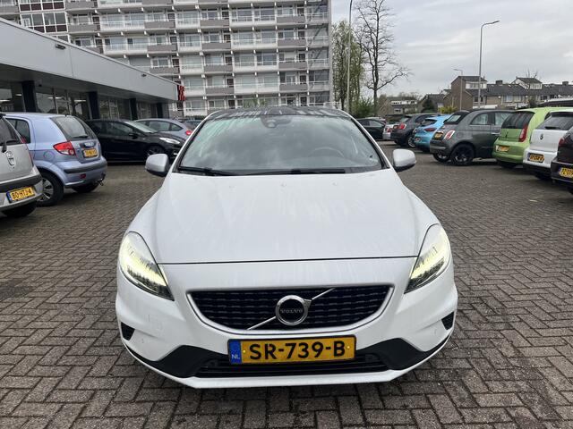 Volvo V40 2.0 T4 Business Sport Stoelverwarming Pdc Cruise Navi Panodak Lmv Acamera Nap
