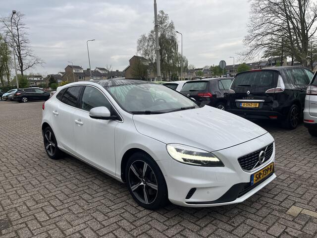 Volvo V40 2.0 T4 Business Sport Stoelverwarming Pdc Cruise Navi Panodak Lmv Acamera Nap