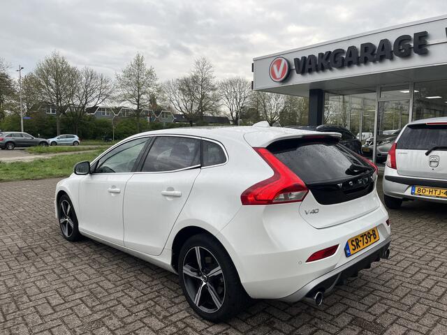 Volvo V40 2.0 T4 Business Sport Stoelverwarming Pdc Cruise Navi Panodak Lmv Acamera Nap