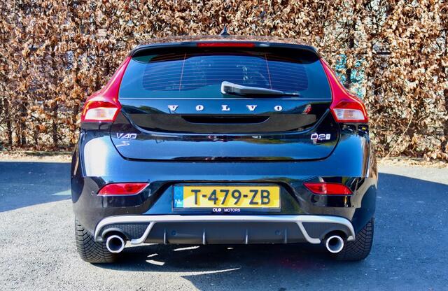 Volvo V40 2.0 D2 R-DESIGN / AUTOMAAT / DIESEL / LAGE KM.STAND !!!