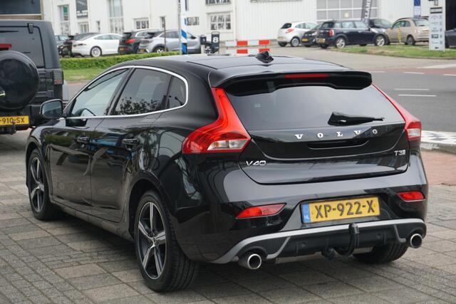 Volvo V40 1.5 T3 Polar+ Sport | R-design | H&K | Pano