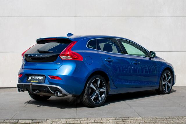 Volvo V40 2.0 T4 Business Sport R-Design Pano-Stankachel-Led-Leer-Camera-