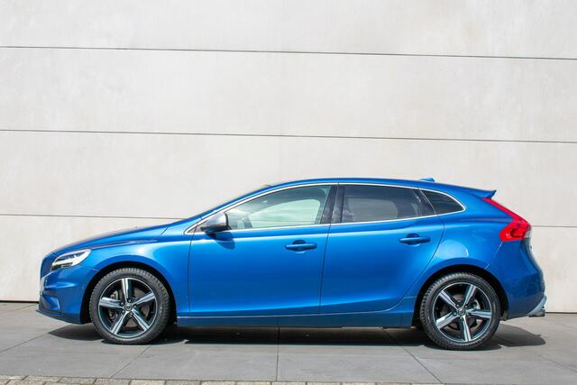 Volvo V40 2.0 T4 Business Sport R-Design Pano-Stankachel-Led-Leer-Camera-