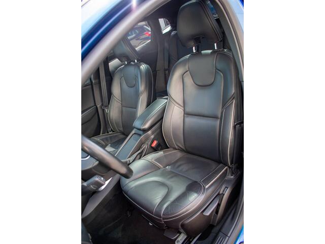 Volvo V40 2.0 T4 Business Sport R-Design Pano-Stankachel-Led-Leer-Camera-