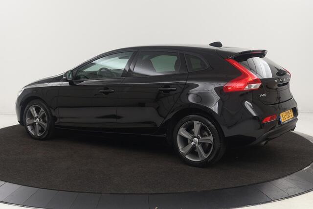 Volvo V40 1.5 T3 Momentum | Automaat | Stoelverwarming | Full LED | Navigatie | Cruise control | Parkeerhulp | Climate control