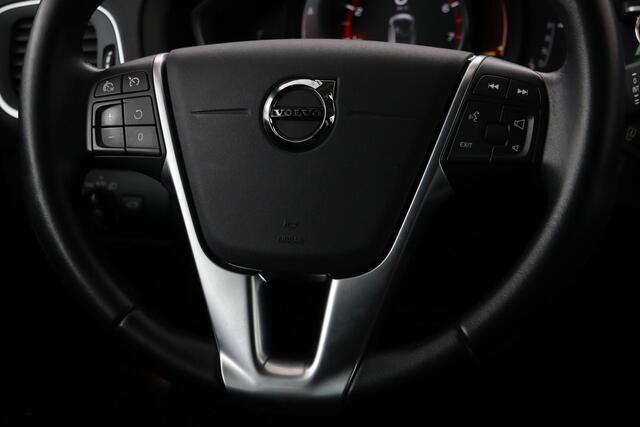 Volvo V40 1.5 T3 Momentum | Automaat | Stoelverwarming | Full LED | Navigatie | Cruise control | Parkeerhulp | Climate control