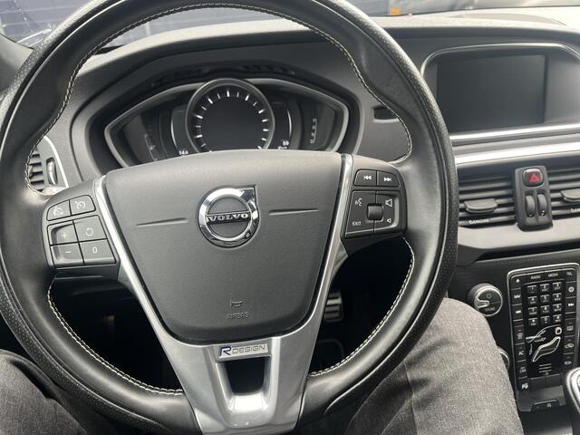 Volvo V40 1.5 T3 Polar+ Sport | automaat | dealer onderhouden | Harman Kardon