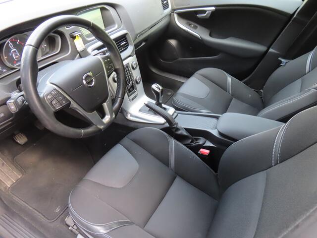 Volvo V40 2.0 D2 120pk *Facelift*LED*Navi*ECC*