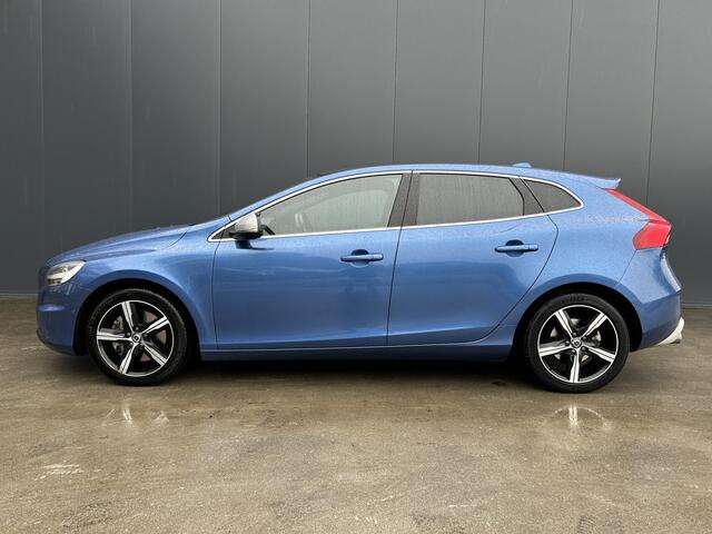 Volvo V40 1.5 T3 R-Design PANO DAK CAMERA ALCANTARA PARK ASSIST LED NAVI CRUISE ECC TREKHAAK