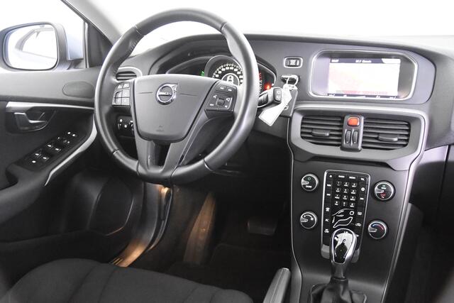 Volvo V40 2.0 D2 Kinetic *1ste Eigenaar*Navigatie*Automaat*