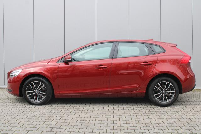 Volvo V40 2.0 T2 Nordic+ | Leder | Standkachel | Stoelverwarming