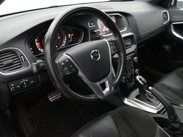 Volvo V40 2.0 D3 Edition+