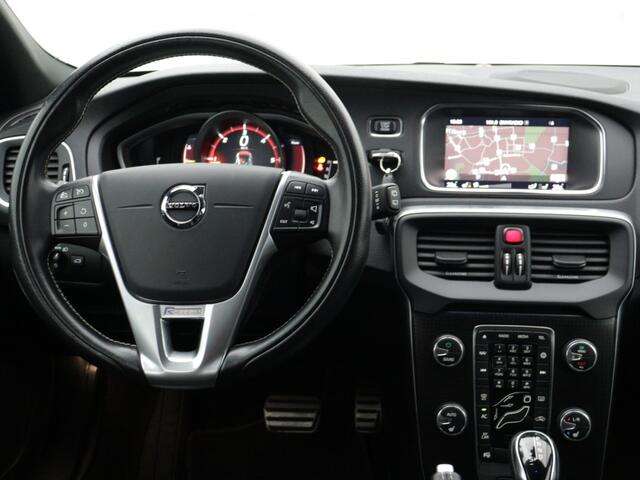 Volvo V40 2.0 D3 Edition+