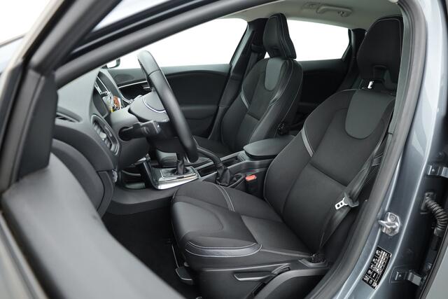 Volvo V40 2.0 T2 Nordic+ | Navi | Stoelverw. | LED | Cruise | PDC A |