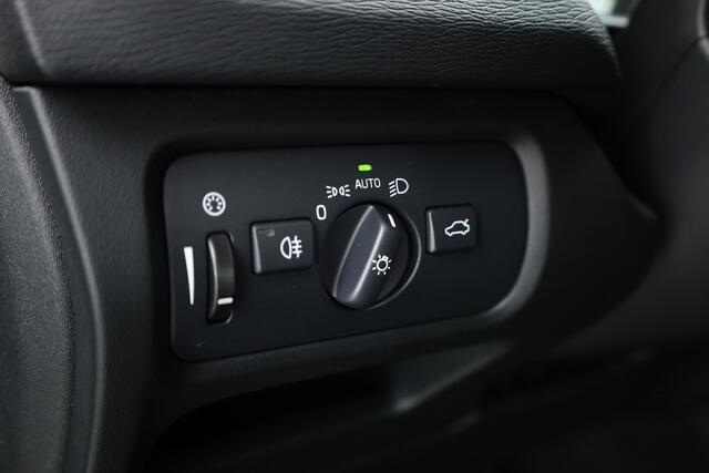 Volvo V40 2.0 T2 Nordic+ | Navi | Stoelverw. | LED | Cruise | PDC A |