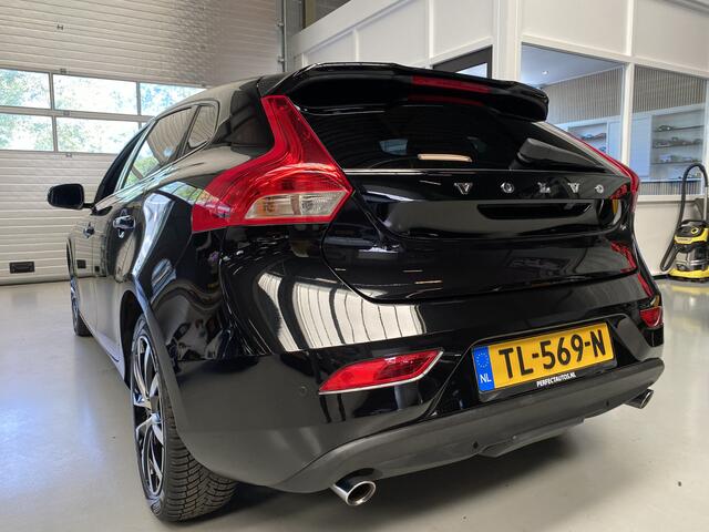 Volvo V40 1.5 T3 Dynamic Edition Camera, Pano, Stoelverwarming