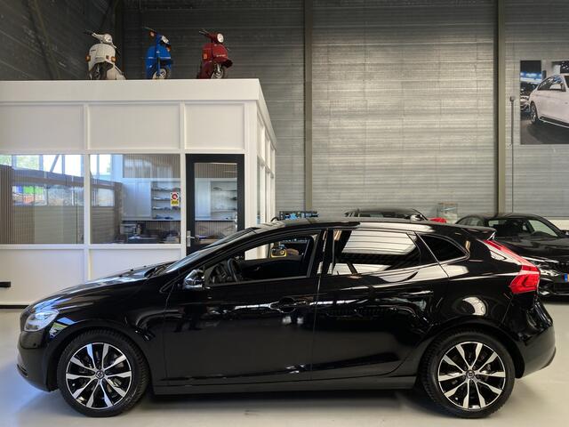 Volvo V40 1.5 T3 Dynamic Edition Camera, Pano, Stoelverwarming