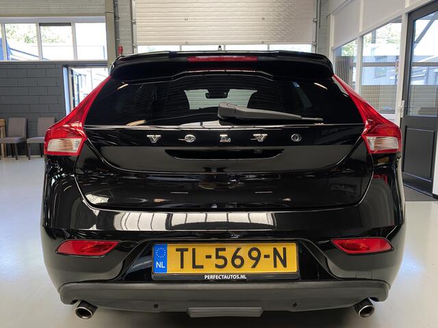Volvo V40 1.5 T3 Dynamic Edition Camera, Pano, Stoelverwarming