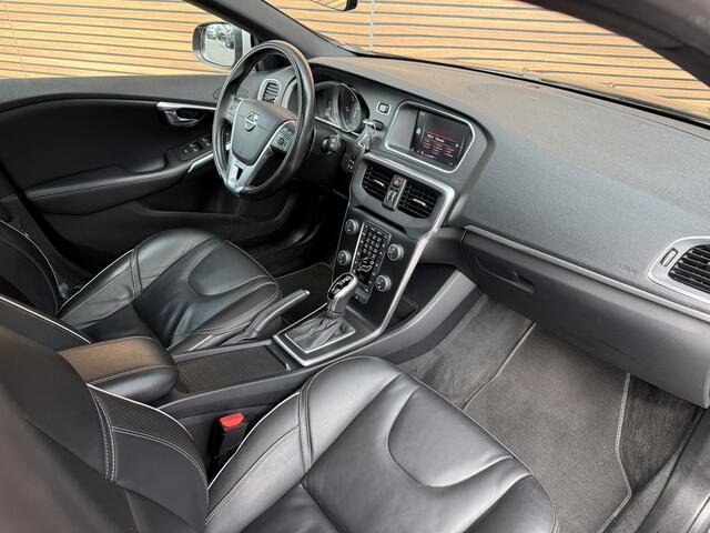 Volvo V40 2.0 D3 Business Sport Panodak / Leer / Led / Lm Velgen / Clima / Trekhaak