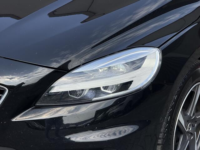 Volvo V40 2.0 D3 Business Sport Panodak / Leer / Led / Lm Velgen / Clima / Trekhaak