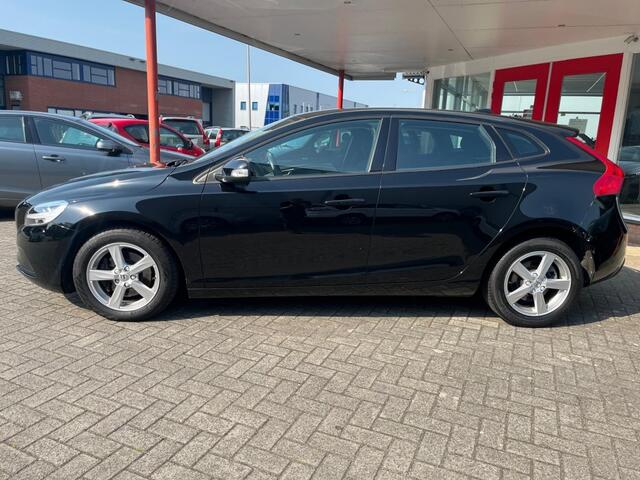 Volvo V40 2.0 T2 122PK LED/NAVI/Stoelverwarming Onderhoudshistorie