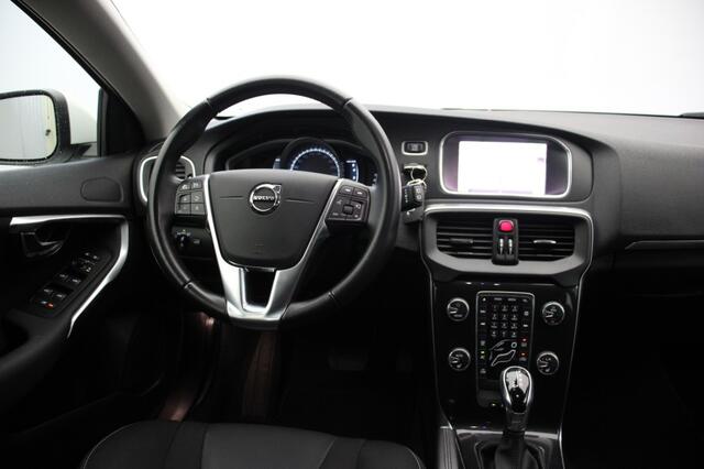 Volvo V40 1.5 T2 Polar+ Automaat - Navi, Camera, Cruise, Stoelverw.